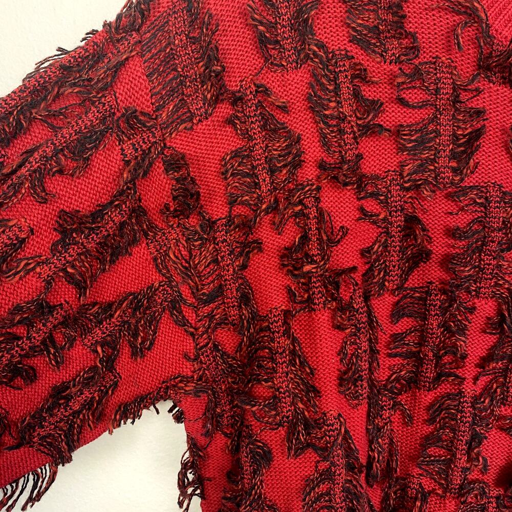 Vince Camuto Chunky Soft Red Black Frayed Grandma Preppy Cotton Eyelash Sweater - Picture 4 of 5